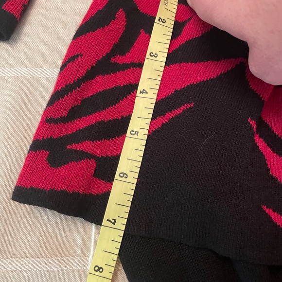 Spense Medium Peplum V-Neck Style Knit Dress in festive Red and Black. - Picture 13 of 13